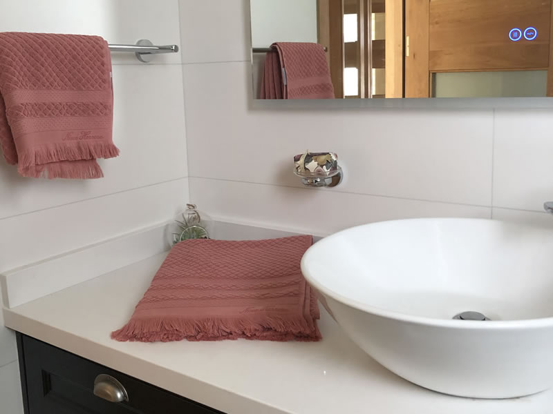 Domingo de León, portafolio de baños