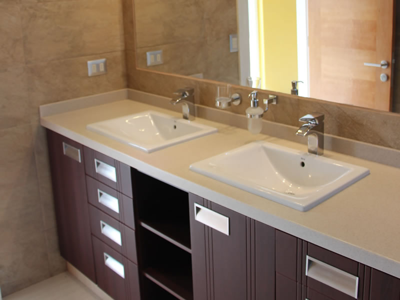 Domingo de León, portafolio de baños