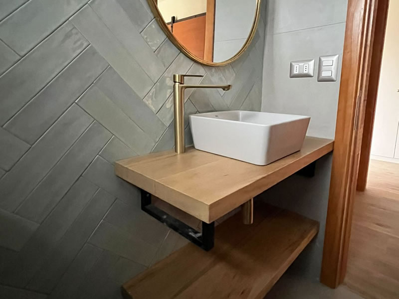 Domingo de León, portafolio de baños